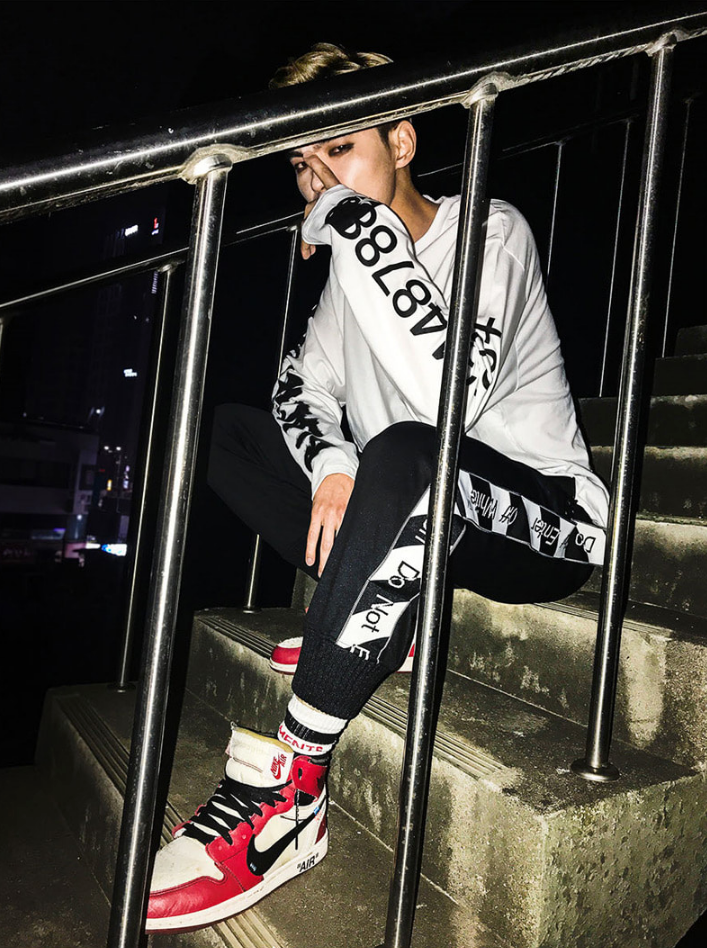 ブラックブロンド(BLACKBLOND) BBD Graffiti Number Tee (White)