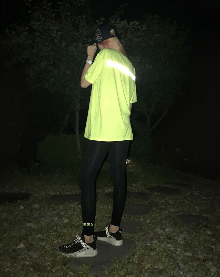 ブラックブロンド(BLACKBLOND) BBD Three Stars Reflection Logo Tee (Neon)