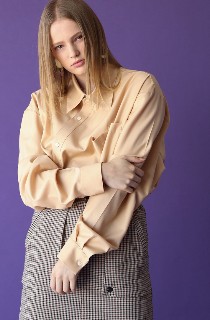 イーエスシースタジオ(ESC STUDIO) Oblique shirt (beige)