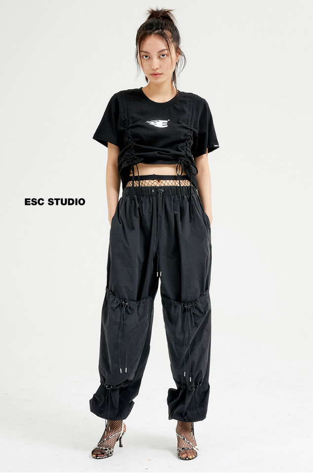 イーエスシースタジオ(ESC STUDIO) Shirring crop T-shirt (black)