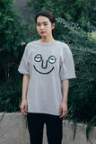 ステレオバイナルズ(Stereo Vinyls) [SS18 NOUNOU] Face S2 T-Shirts(Grey)