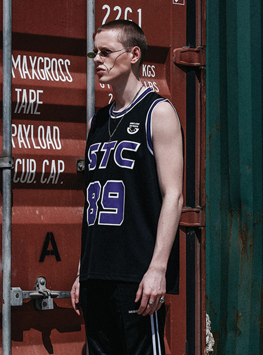 シディスコンマ(SHETHISCOMMA) STC OVER SLEEVELESS