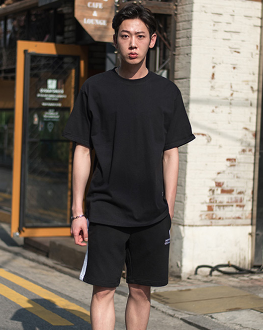 シディスコンマ(SHETHISCOMMA) BASIC ROUND T