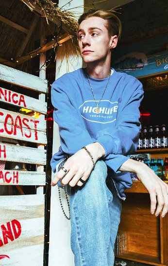 セイントペイン(SAINTPAIN) SP HIGH LIFE CREWNECK LS-BLUE