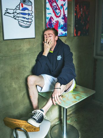 セイントペイン(SAINTPAIN) SP YWF HOOD LS-NAVY