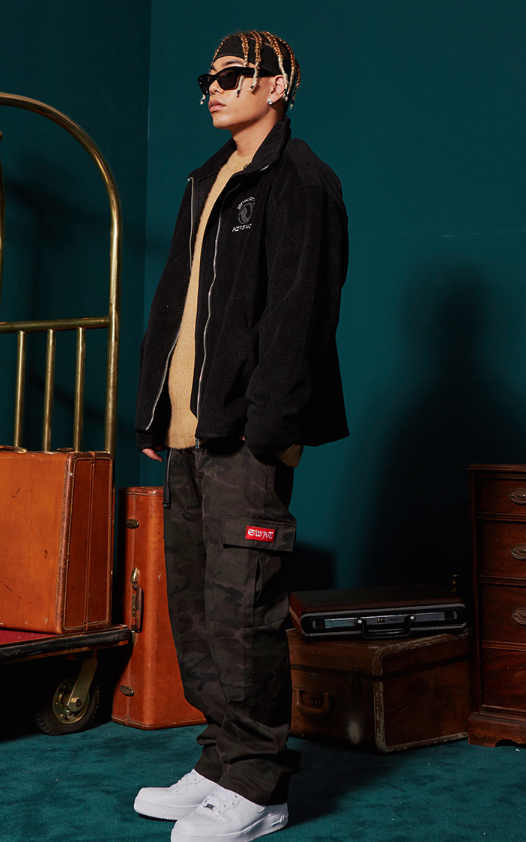 シディスコンマ(SHETHISCOMMA) CAMO LOOSE PANTS