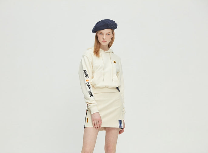 ロマンティッククラウン(ROMANTIC CROWN) GNAC Closet Hoodie_Oatmeal