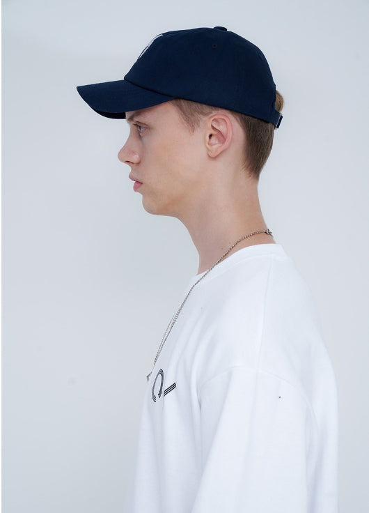 オーワイ(OY) TRIPLE LINE LOGO CAP (ネービー)