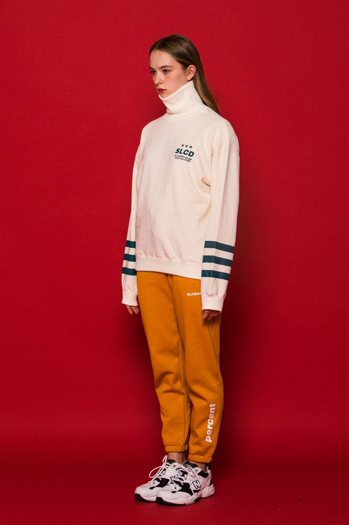 スローアシッド(SLOW ACID) 3LINE Turtleneck Sweatshirt (IVORY)