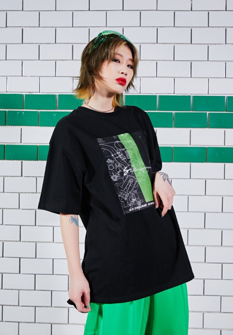 シディスコンマ(SHETHISCOMMA) EXTREME OVER T (BLACK.WHITE)