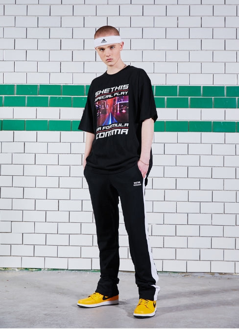 シディスコンマ(SHETHISCOMMA) CRAZY ROAD T(BLACK.WHITE)