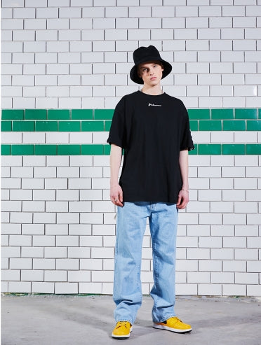 シディスコンマ(SHETHISCOMMA) RACING MACHINE T (BLACK)