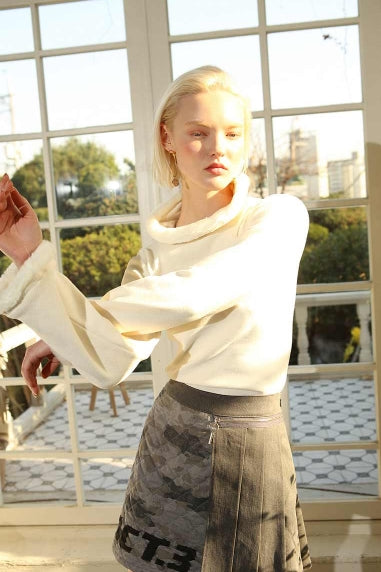 オクトーバーサード(Oct.3) Camouflage Quilting Pleats Skirt [Gray]