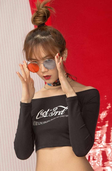 オクトーバーサード(Oct.3) Coke Off-Shoulder Rash Guard