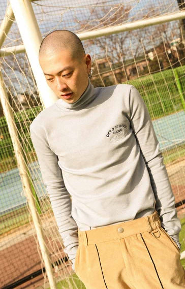 オクトーバーサード(Oct.3) School Logo Turtle Neck [Skyblue]