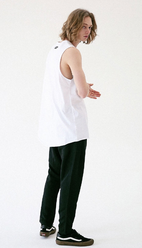 マスノウン(MASSNOUN) INOUT LAYERD SLEEVELESS MUVSV001-WT