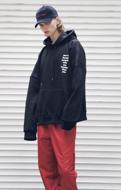 メスノウン(MASSNOUN) HARSSMENT OVER-FIT HOODIEMFEHD002-BK