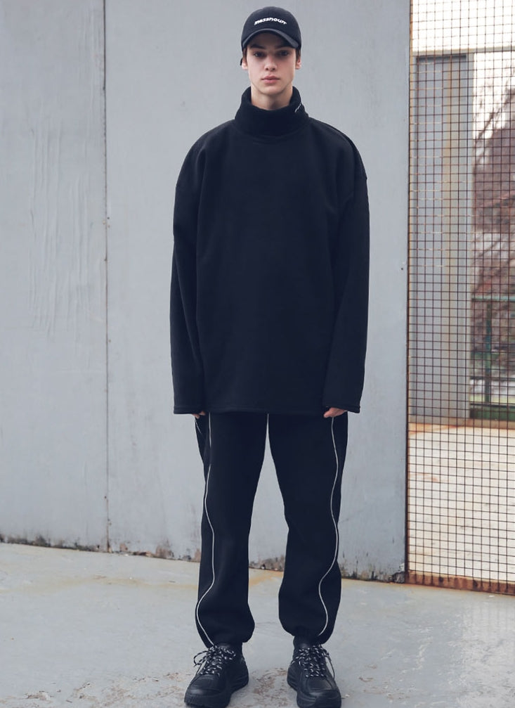 メスノウン(MASSNOUN) FLEECE SL INT LOGO LONG TURTLE NECK MFECR005-BK