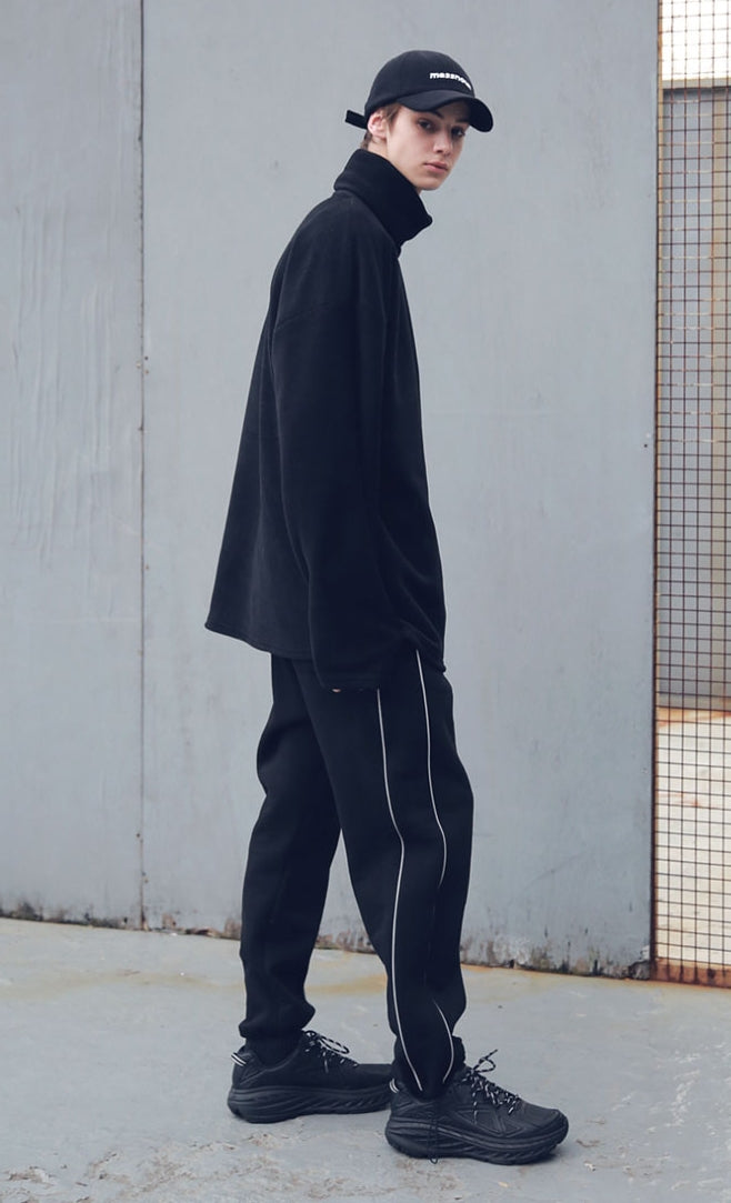 メスノウン(MASSNOUN) FLEECE SL INT LOGO LONG TURTLE NECK MFECR005-BK