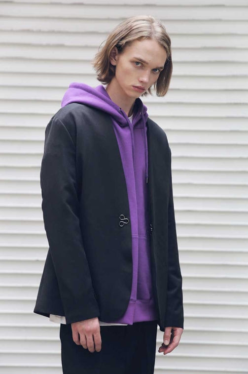 メスノウン(MASSNOUN) COLLARLESS HOOK JACKET MFEJK003-BK