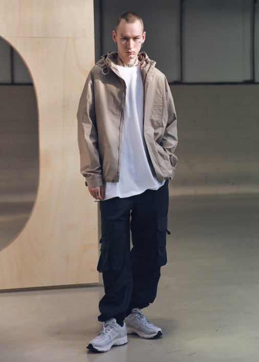 メスノウン(MASSNOUN) SL LOGO POCKET STRING JACKET MSNJK001-BG