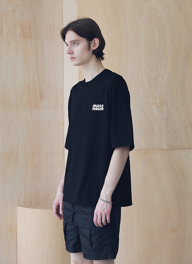 マスノウン(MASSNOUN) SL LOGO ZIGZAG OVERSIZED T-SHIRTS MSNTS004-BK