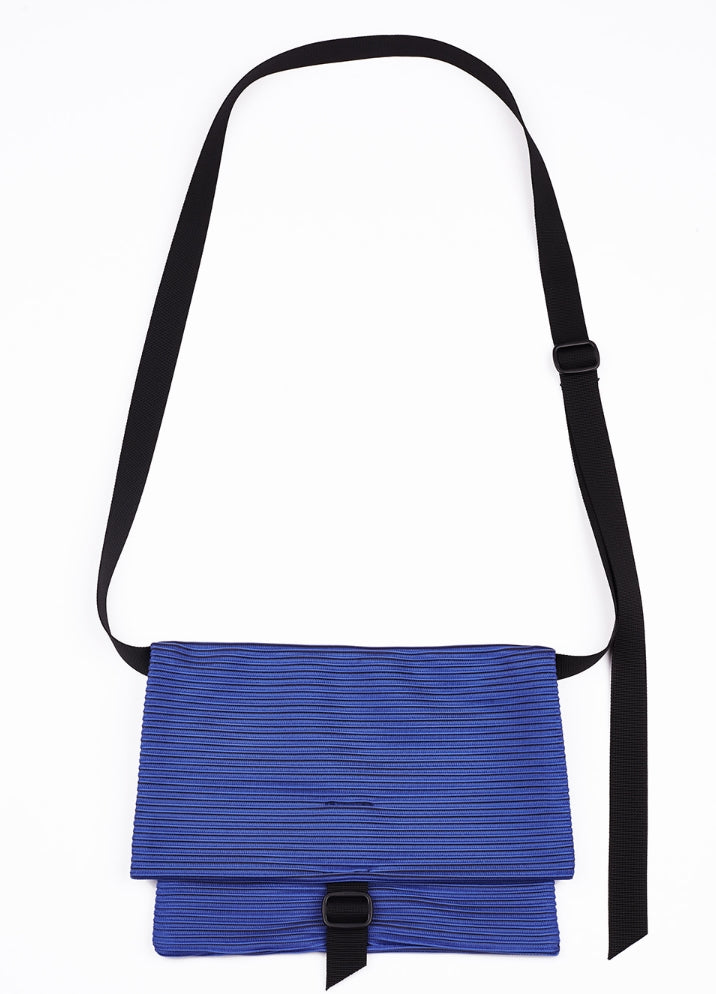 スクラップ(SKRAP)PLEATS sacoche bag Blue