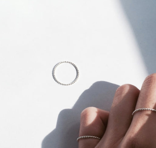 オルモストブルー(Almost Blue) silver twisted ring