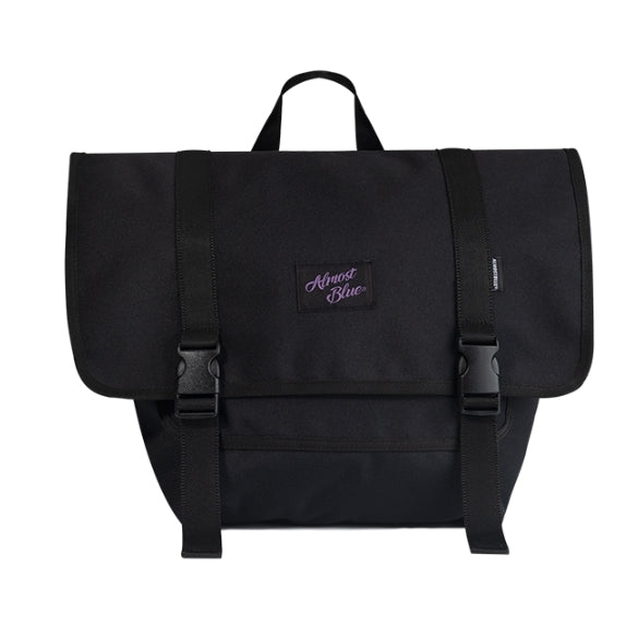 オルモストブルー(Almost Blue) SIGNATURE LOGO MESSENGER BAG