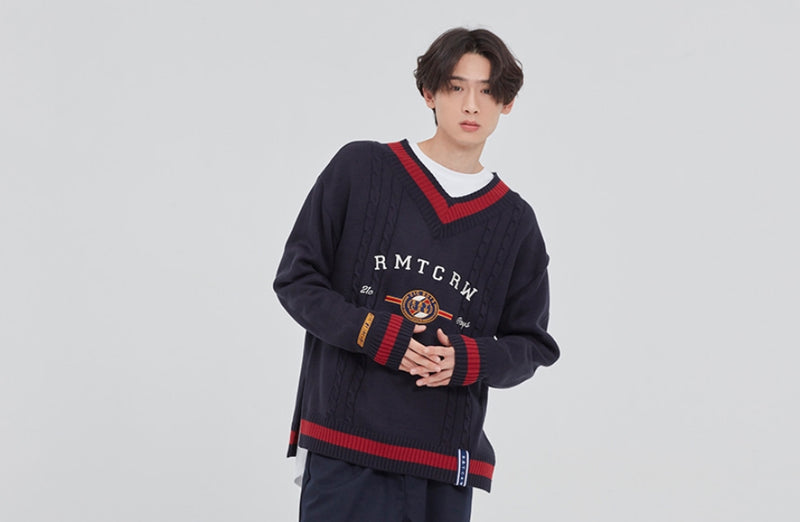 ロマンティッククラウン(ROMANTIC CROWN) RMTCRW LOGO V NECK KNIT_NAVY