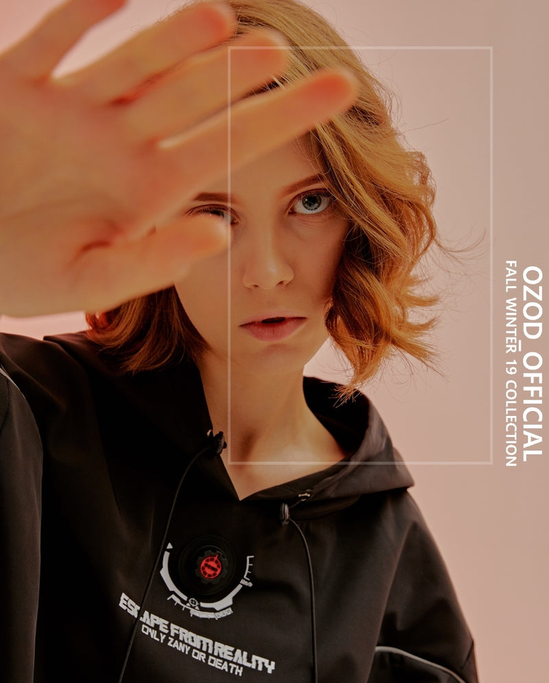 オージーオーディー(OZOD) LIGHT PIPING CROP HOODY