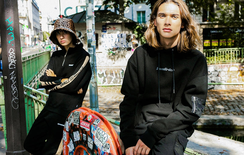 シディスコンマ(SHETHISCOMMA) SIDE TRACK PANTS