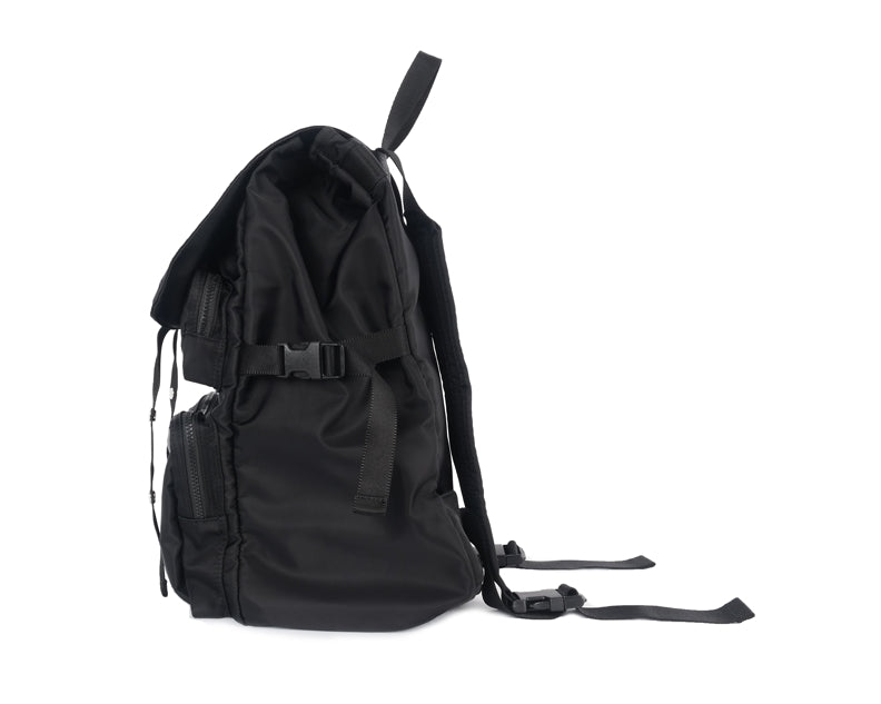 ドルム (Do'LM) Strap Silver Button Backpack