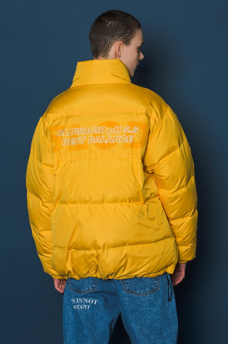 スローアシッド(SLOW ACID)   Scotch Line Logo Down Jumper (YELLOW)