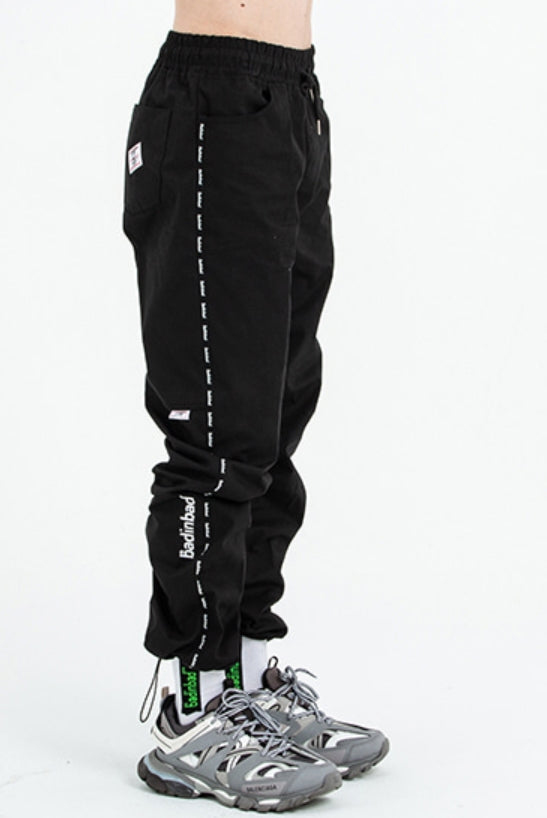 ベドインベド(BADINBAD)DOUBLENESS Logo Cotton Pants_Black