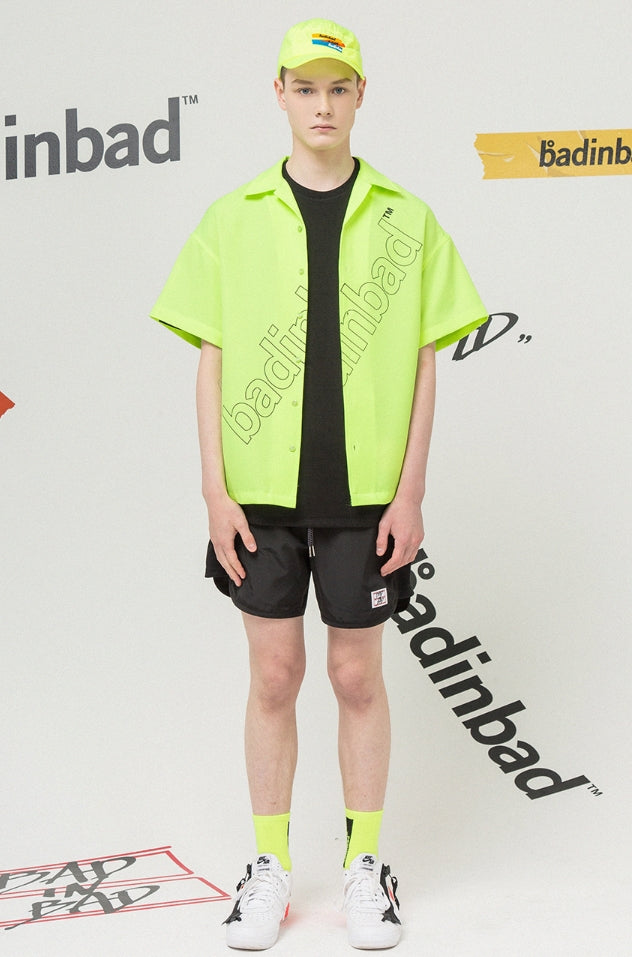 ベドインベド(BADINBAD)Outline Font Shirt_Lime