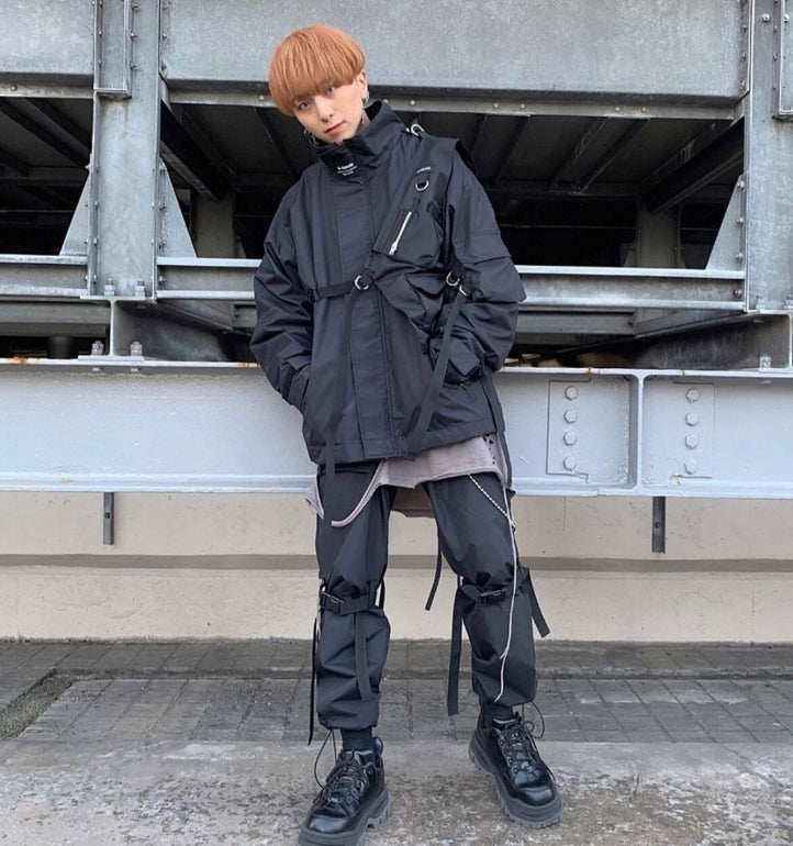 トレンディウビ(Trendywoobi) Black Pocket strap pants