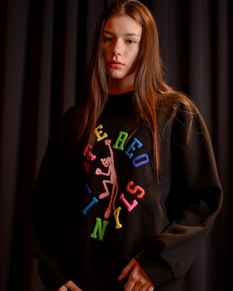 ステレオバイナルズ(Stereo Vinyls)  [FW19 Pink Panther] Jumping PP Fleece Sweatshirts (Black)