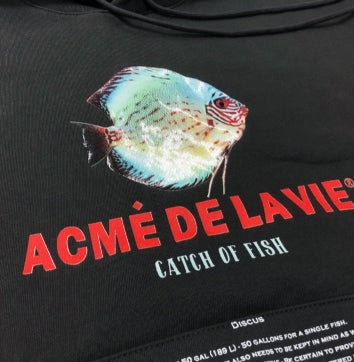 アクメドラビ(acme' de la vie) ADLV AQUARIUM HOODIE CHARCOAL DISCUS