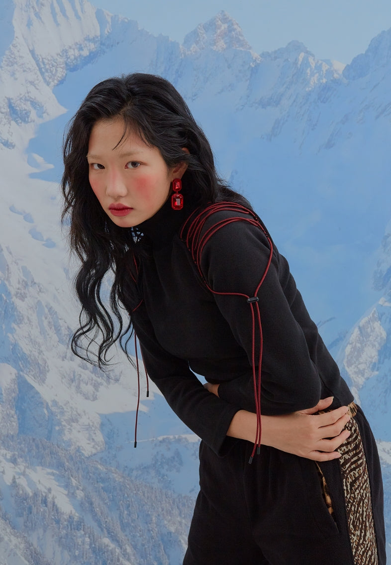 オクトーバーサード(Oct.3) Raglan String Turtle Neck T [Black]