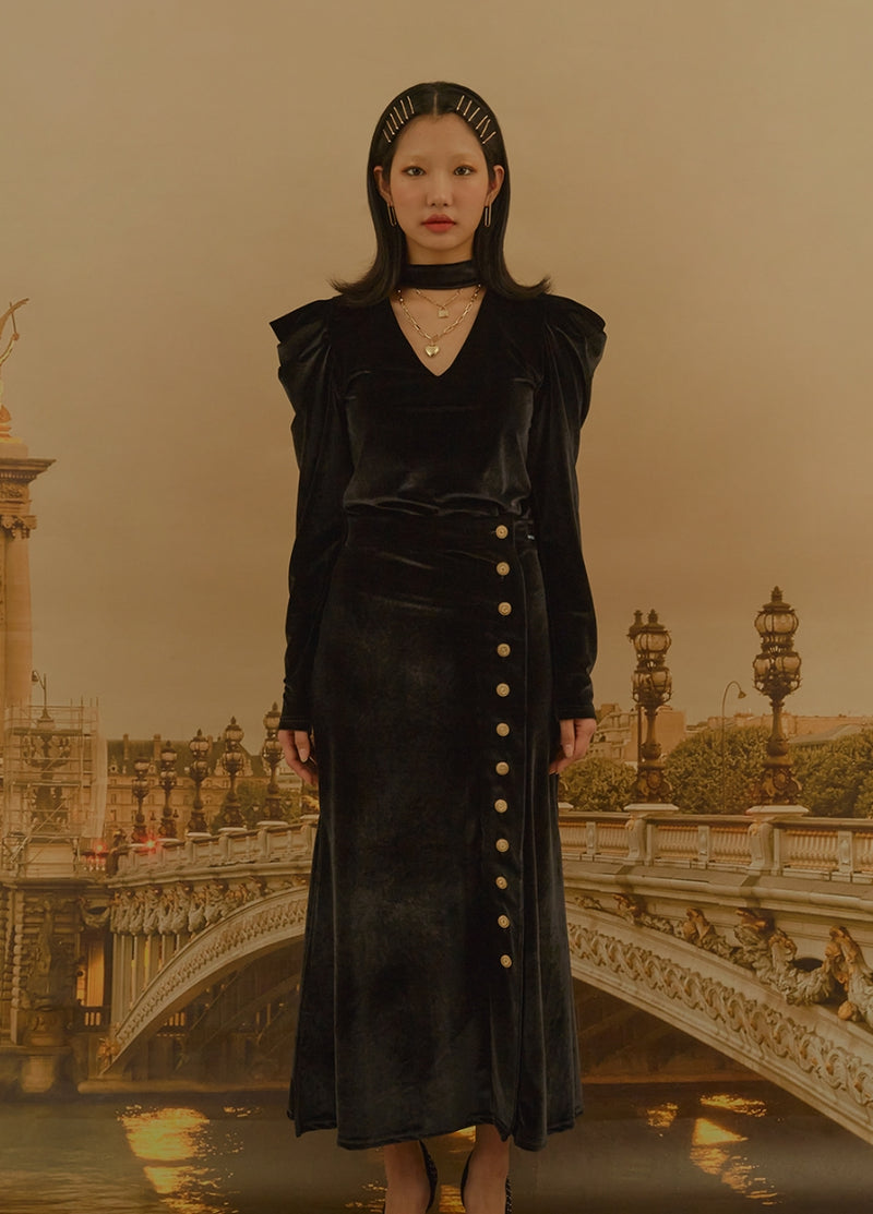 オクトーバーサード(Oct.3) Choker Neck Puff Sleeve Velvet T [Black]