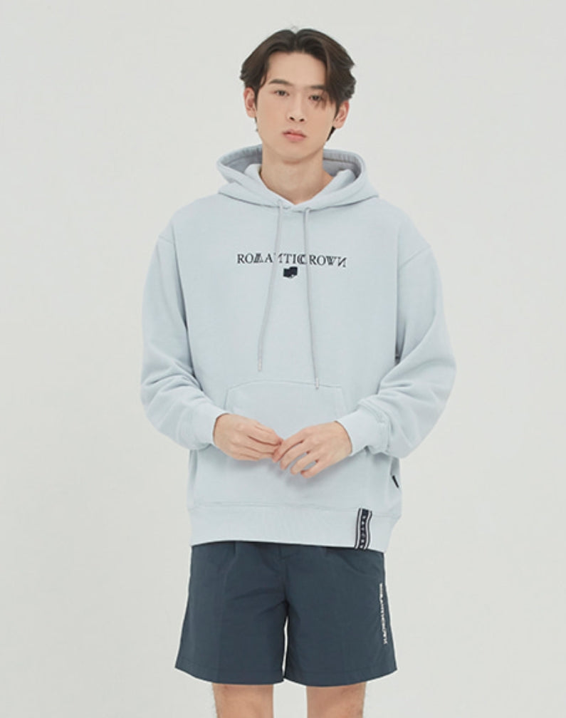 ロマンティッククラウン(ROMANTIC CROWN)  ROMANTICCROWN LOGO HOODIE_SKY BLUE