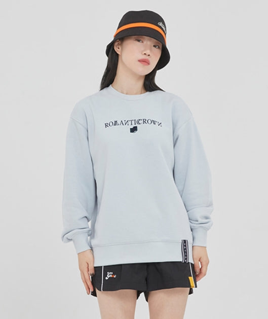 ロマンティッククラウン(ROMANTIC CROWN)RMTCRW LOGO SWEATSHIRT_SKY BLUE（NO NAPPING)