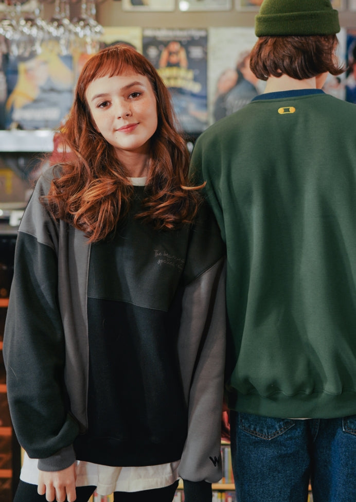 ダブルユーブイプロジェクト(WV PROJECT)  NEW BOND SWEATSHIRT BLACK SYMT7365