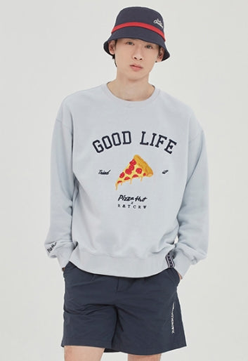 ロマンティッククラウン(ROMANTIC CROWN) [PIZZAHUT X RMTCRW]GOOD LIFE SWEAT SHIRT_SKY BLUE