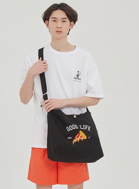 ロマンティッククラウン(ROMANTIC CROWN) [PIZZAHUT X RMTCRW]GOOD LIFE CROSS BAG_BLACK