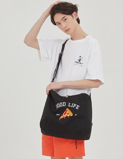 ロマンティッククラウン(ROMANTIC CROWN) [PIZZAHUT X RMTCRW]GOOD LIFE CROSS BAG_BLACK