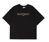 ベドインベド(BADINBAD)  	SERIF FONT TEE_BLACK