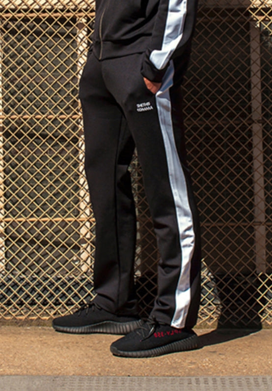 シディスコンマ(SHETHISCOMMA) NEW SHETHISCOMMA TRANING PANTS