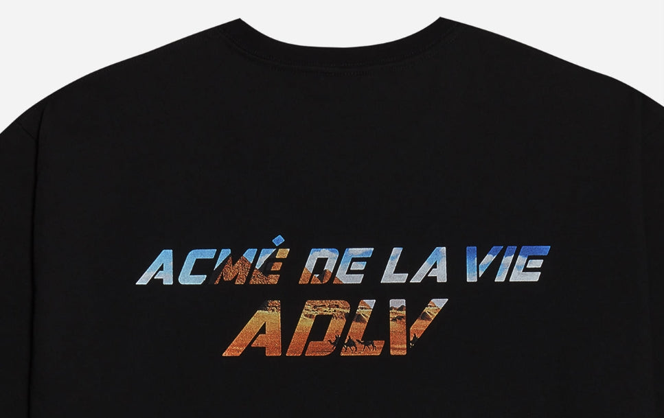Acme Pyramid アクメドラビ(acme' de la vie) PYRAMID LOGO SHORT SLEEVE T-SHIRT – UNDERSTUDY CLUB